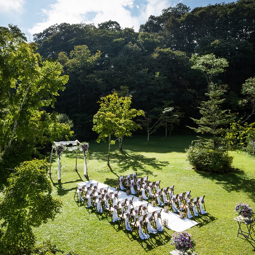 軽井沢の美しい自然に囲まれたガーデン会場