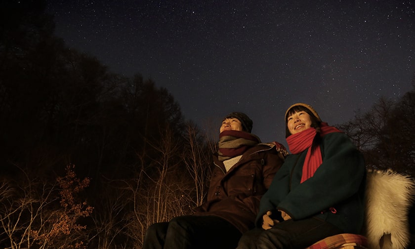 写真：満天の星のもとで楽しむスケート＆星空観察