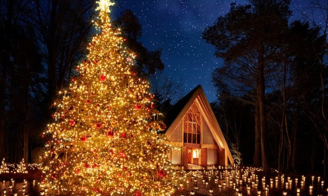 写真：軽井沢高原教会 星降る森のクリスマス