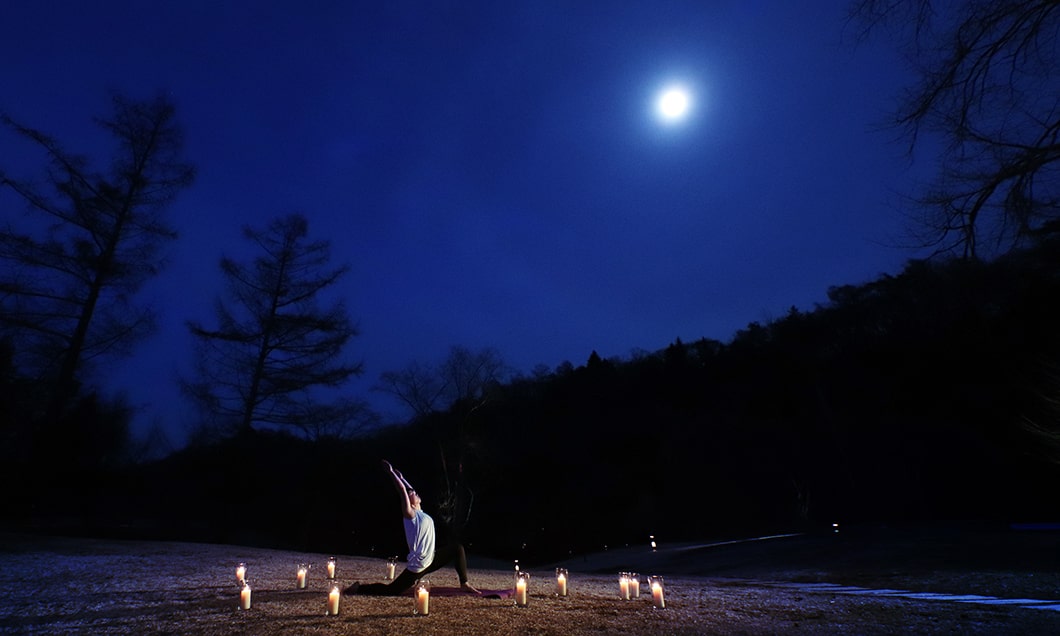 写真：月暦（つきこよみ）ヨガ