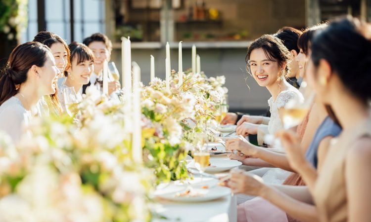 写真：リゾートならパーティだけでも大満足ゲストと気兼ねなく楽しむ結婚パーティ